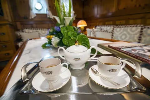 Puritan Yacht Charter, photograph 5