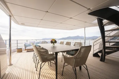 Rare Gem Yacht Charter, photograph 11