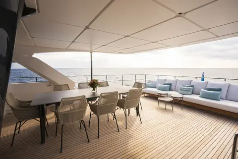 Rare Gem Yacht Charter, photograph 12