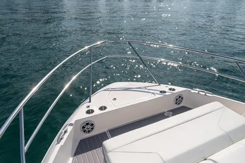 Regal 36 Grande Coupe Yacht for Sale, photograph 5