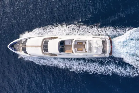 Rini Yacht Charter, photograph 12