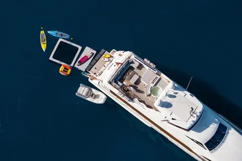 Robusto Yacht Charter, photograph 7