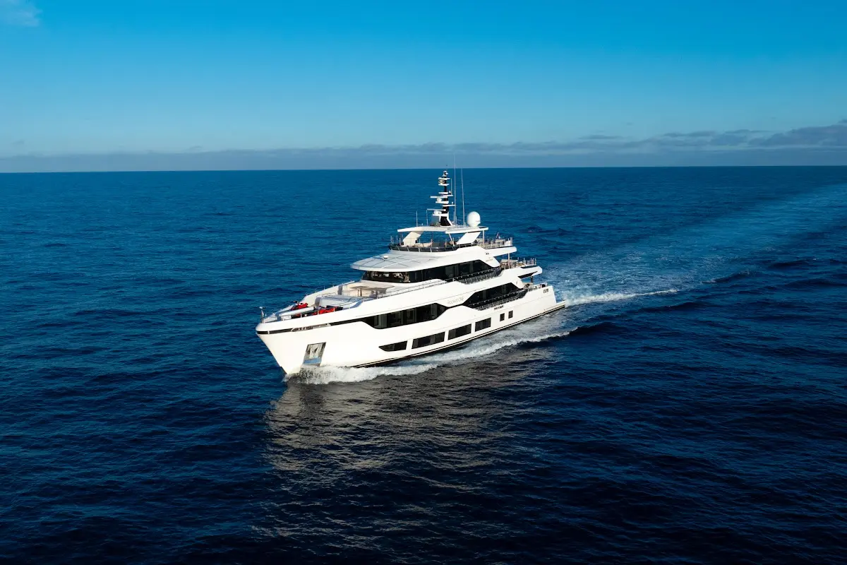 Rocket One Yacht Charter