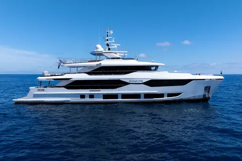 Rocket One Yacht Charter, photograph 5