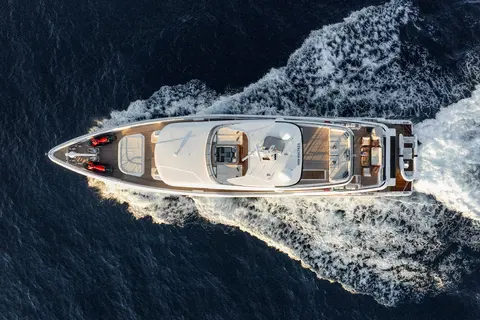 Rocket One Yacht Charter, photograph 6