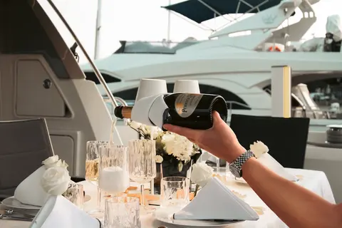 Romy One Yacht Charter, photograph 12
