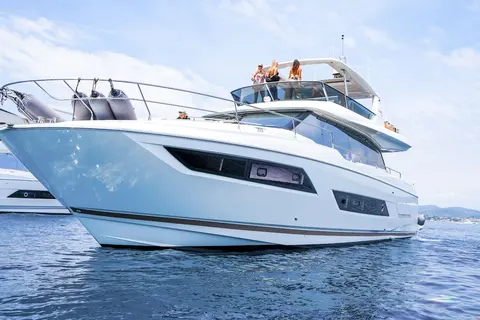 Romy One Yacht Charter, photograph 4