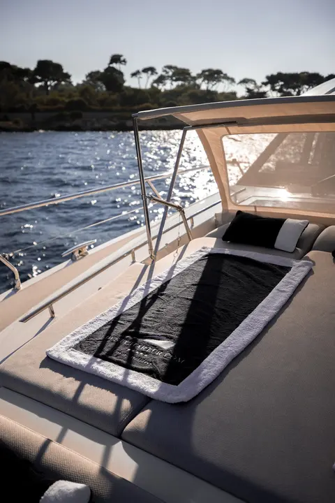 Romy One Yacht Charter, photograph 8