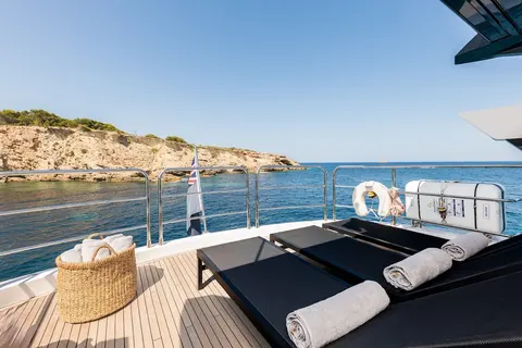 Saahsa Yacht Charter, photograph 10