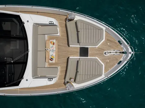 Saahsa Yacht Charter, photograph 11