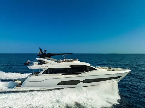 Saahsa Yacht Charter, photograph 4