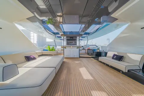 Saffuriya Yacht Charter in Dubai, photograph 9