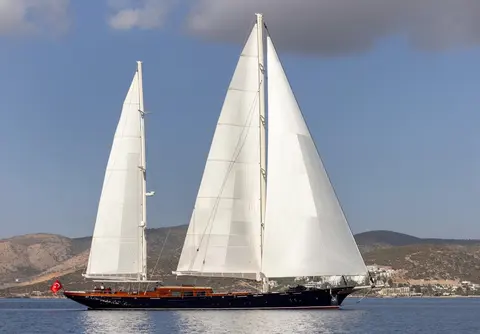 Sallyna Yacht Charter, photograph 4