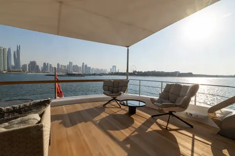 San Lorenzo SX88 Yacht Charter in Dubai, photograph 10