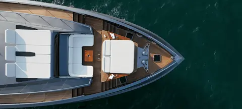 Santorini Yacht Charter in Dubai, photograph 11