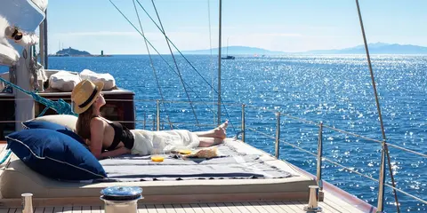 Satori Yacht Charter, photograph 11