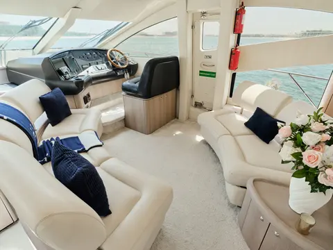 Satoshi Yacht Charter in Dubai, photograph 12