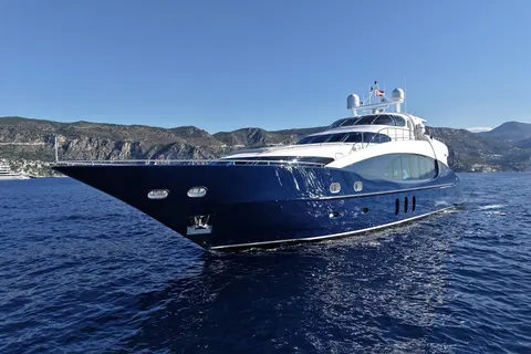 Sea Breeze One Yacht Charter, photograph 5