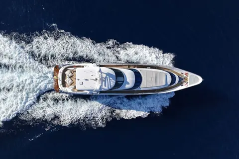 Sea Breeze One Yacht Charter, photograph 6