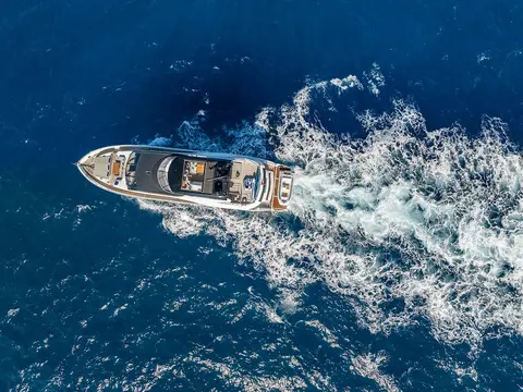 Sea Water II Yacht Charter, photograph 2