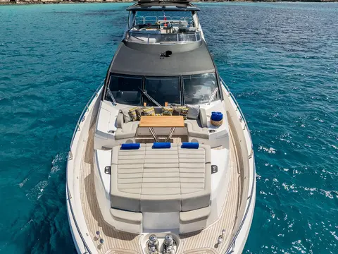 Sea Water II Yacht Charter, photograph 6