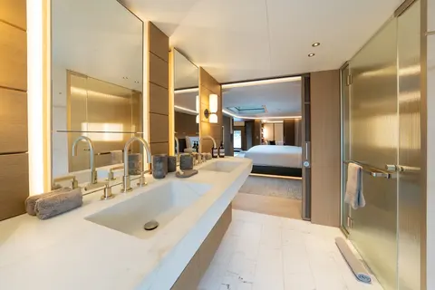 Seawolf X Yacht Charter, photograph 9