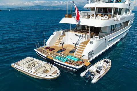Serenity Yacht Charter, photograph 6