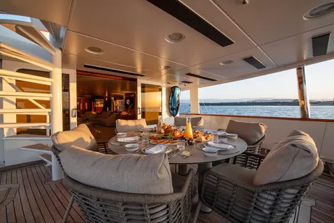 Sheergold Yacht Charter, photograph 8