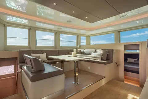 Silent Dream Yacht Charter, photograph 9