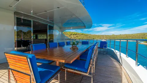 Silent World Yacht Charter, photograph 12
