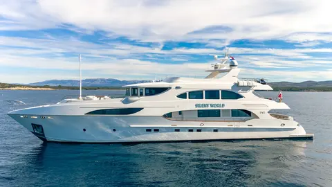 Silent World Yacht Charter, photograph 8