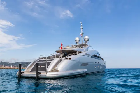 Silverwind Yacht Charter, photograph 12