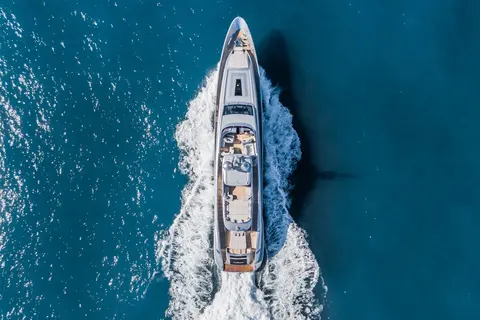 Silverwind Yacht Charter, photograph 5