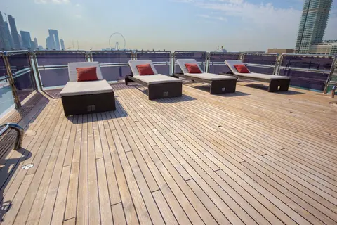Sky Fall Yacht Charter in Dubai, photograph 5