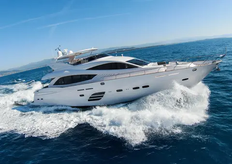 Skyra Yacht Charter, photograph 2
