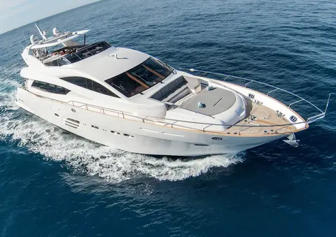 Skyra Yacht Charter, photograph 5