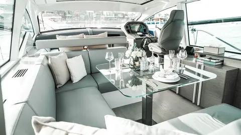 Solara Yacht Charter in Dubai, photograph 11