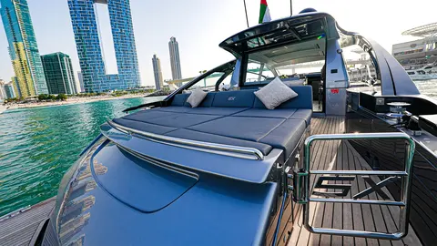 Solara Yacht Charter in Dubai, photograph 4