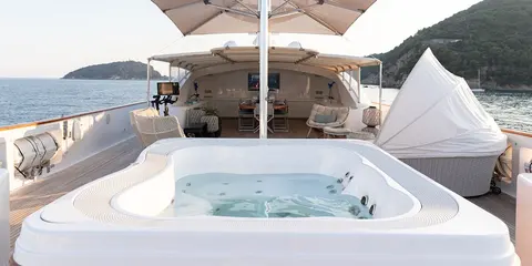 Sophie Blue Yacht Charter, photograph 6