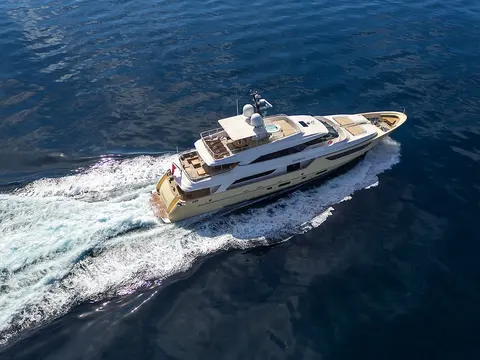Souraya Yacht Charter, photograph 11