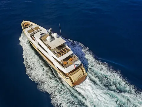 Souraya Yacht Charter, photograph 2