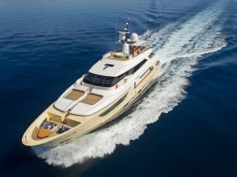 Souraya Yacht Charter, photograph 3