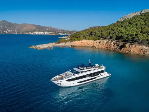 Spica Yacht Charter, photograph 6