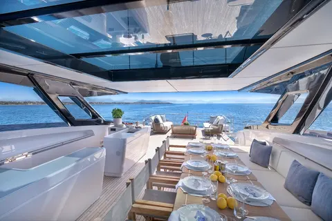 Spica Yacht Charter, photograph 8