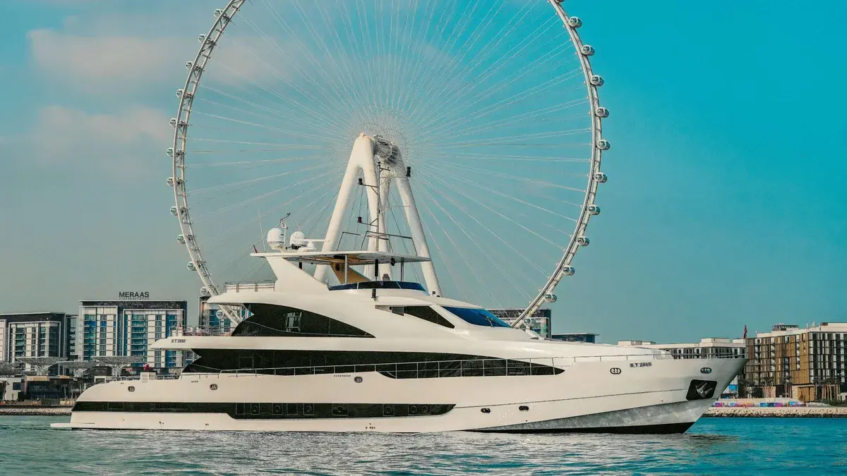 Stardom Yacht Charter in Dubai