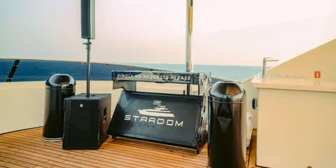Stardom Yacht Charter in Dubai, photograph 7