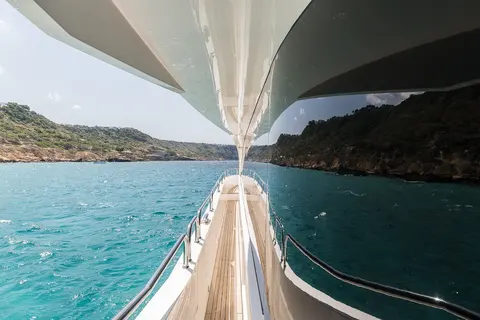 Stardust OF Mary Yacht Charter, photograph 10