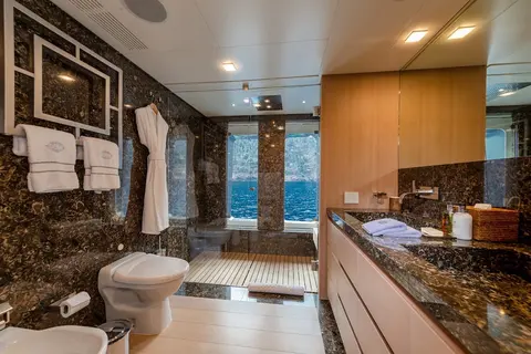 Stella Maris Yacht Charter, photograph 6