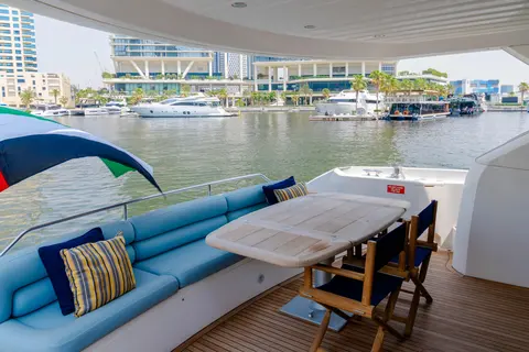 Sunseeker Manhattan 60 Yacht for Sale, photograph 12