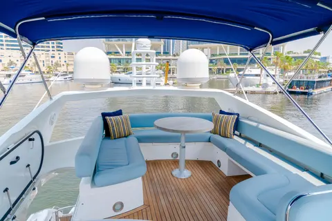 Sunseeker Manhattan 60 Yacht for Sale, photograph 9